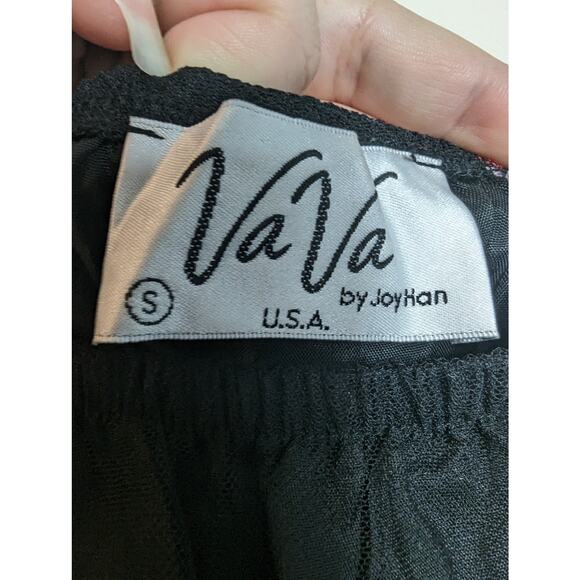 VaVa by Joy Han Embroidered Magnolias Mesh Off Shoulder Top - Picture 9 of 10